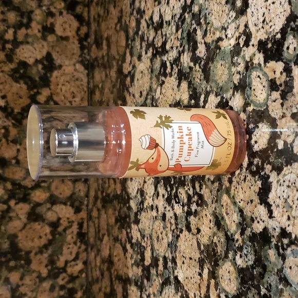 Bath Body Works Bath Body Bbw Pumpkin Cupcake Travel Size - Main Image